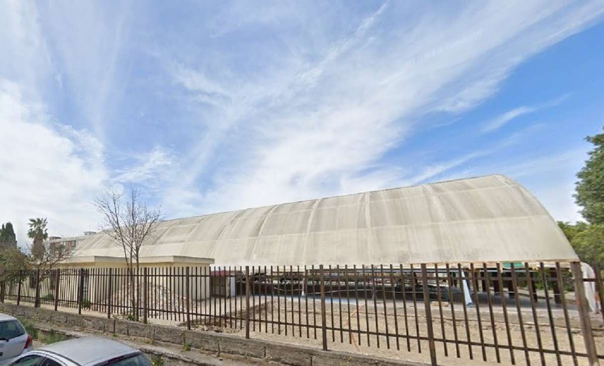 Augusta, gru urta impianto sportivo: cedimento al Palajonio