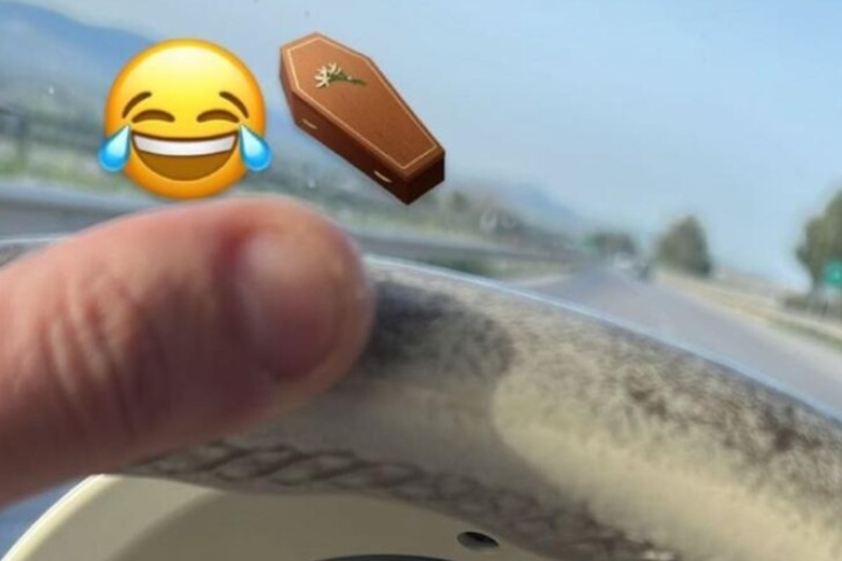 Incidente mortale a Marsala, le ultime foto della vittima: uno smile e una bara a 200 km/h