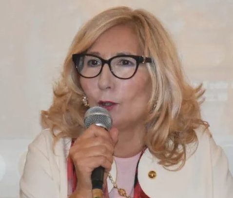 Stile di vita sano contro le patologie cardiovascolari Stile di vita sano contro le patologie cardiovascolari