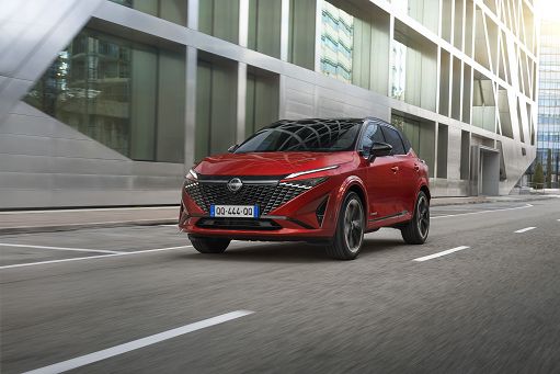 Nissan Qashqai, una veste rinnovata per il crossover