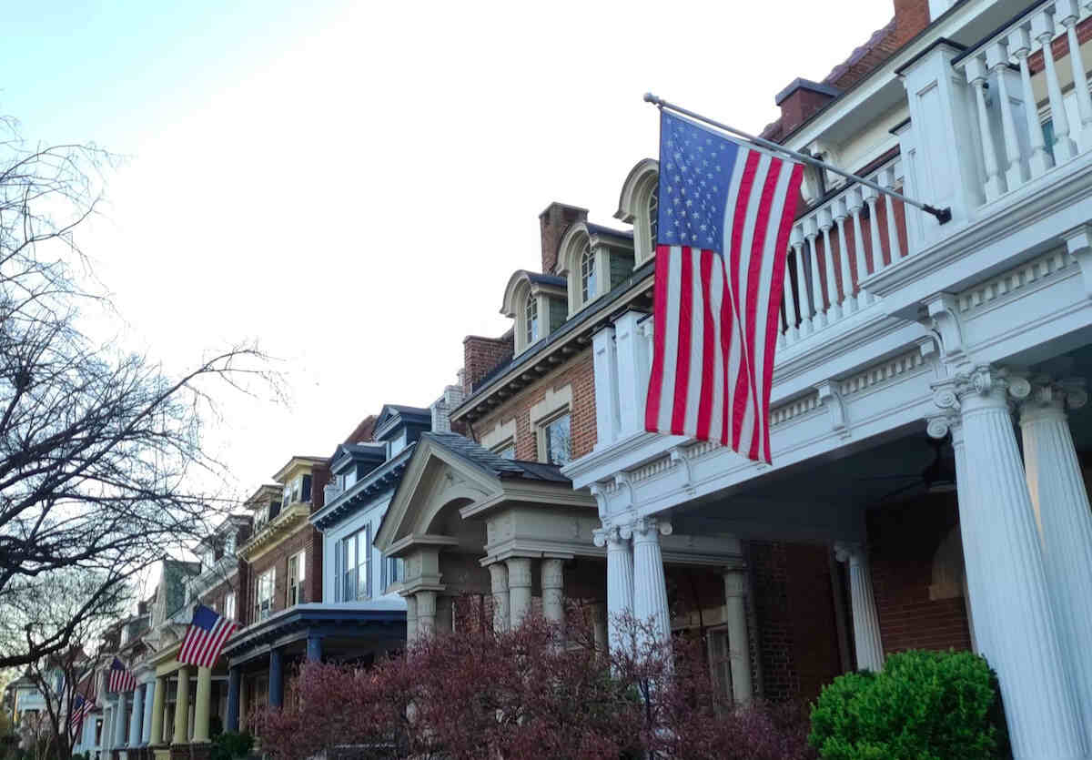 Usa 2024, il disegno di legge per intitolare l’aeroporto di Washington a Trump: voti di protesta nelle primarie