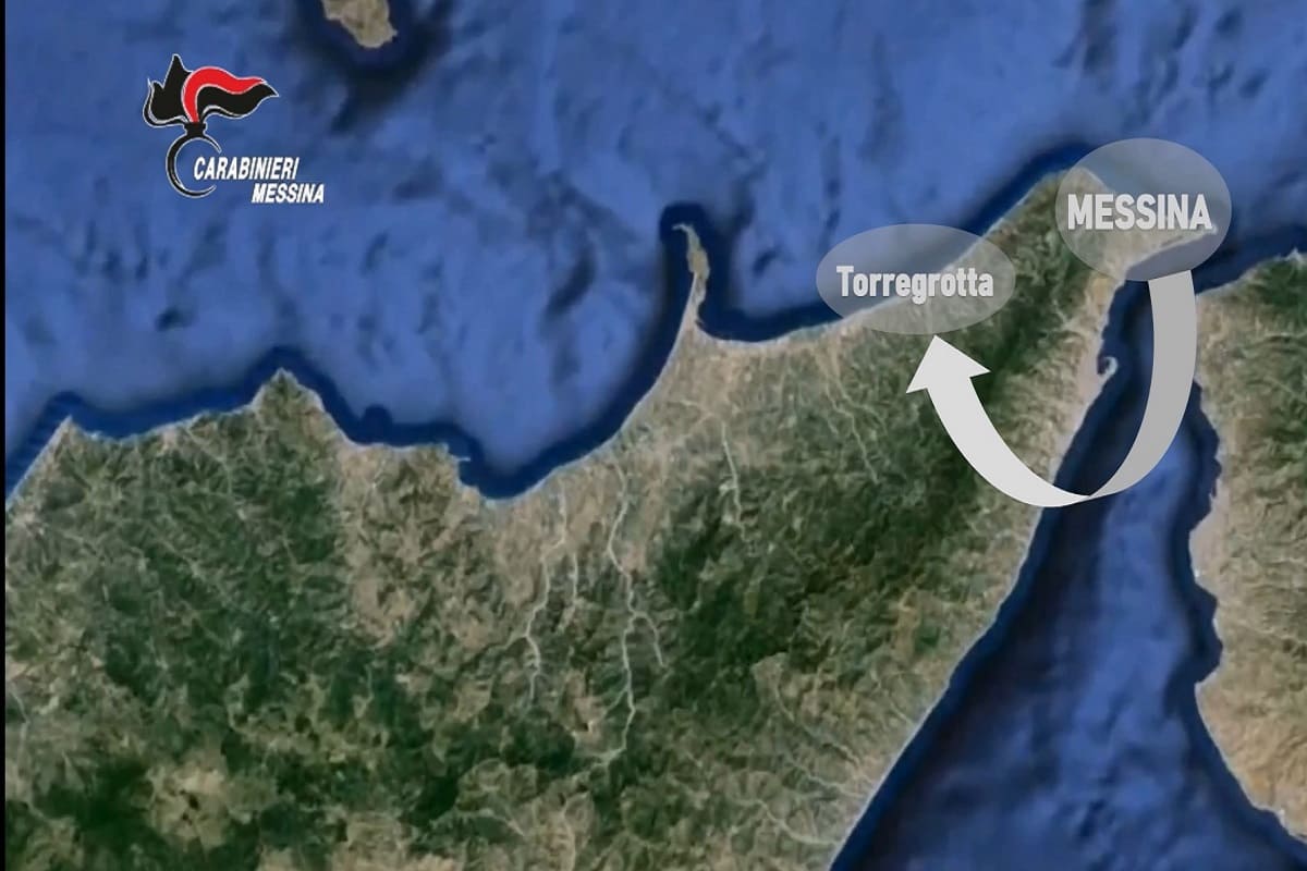 VIDEO | Droga anche nel casco, banda in azione nel Messinese: blitz con 12 arresti