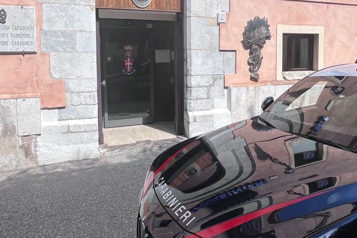 I supermercati “sotto controllo”, imprenditore minacciato e vittima di estorsione: 2 arresti