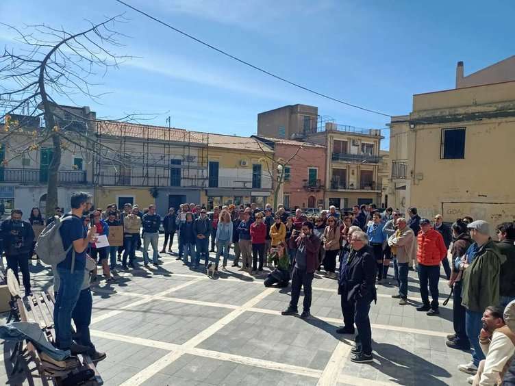 Ex Sanderson, protesta dei comitati - flashmob del 6 aprile 2024 - QdS, foto di Hermes Carbone 