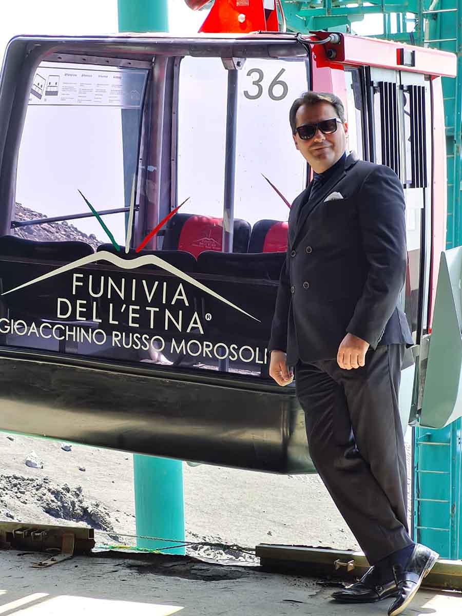 Da settant’anni “sulle vette” del Vulcano: una storia che parla di resilienza e coraggio