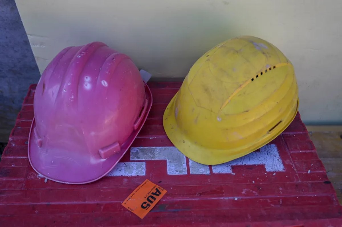 Tragedia sul lavoro, operaio precipita da un’impalcatura e muore: l’incidente nel Catanese