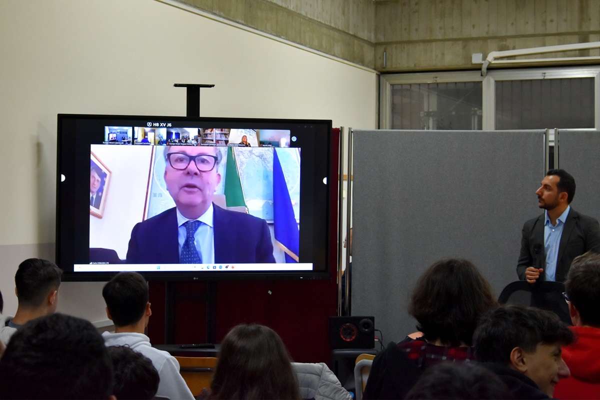 “Per un’Europa più consapevole”: il dialogo dei giovani con gli europarlamentari organizzato dai centri Europe Direct in Sicilia