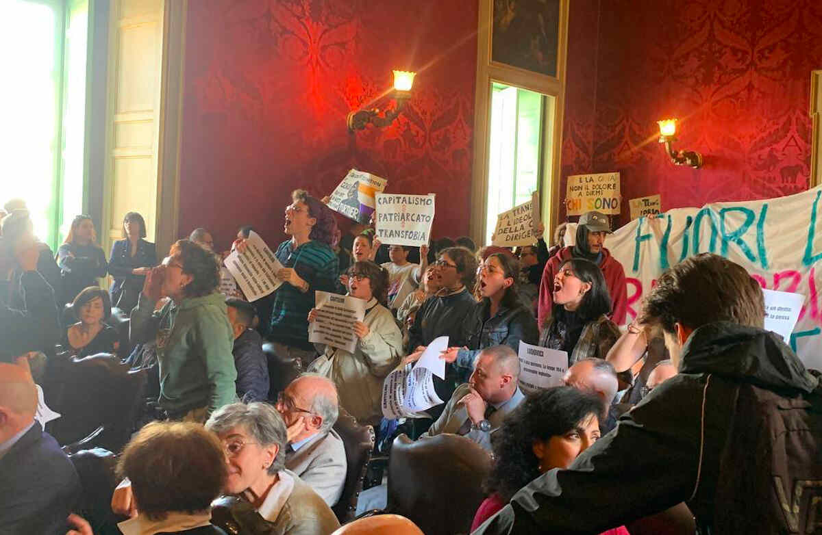 Catania, studenti bloccano un convegno: “Narrazioni contro la libertà delle persone”