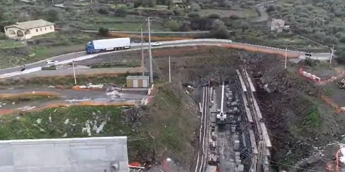 Nottata di lavori sulla SS284, strada chiusa tra Bronte e Adrano: i dettagli