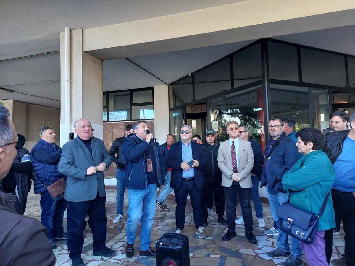 Forestali, braccio di ferro con la Regione siciliana