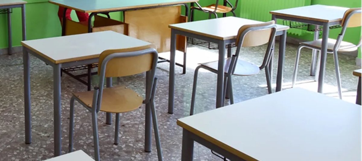 Abusi su studenti: ai domiciliari un professore di una scuola superiore