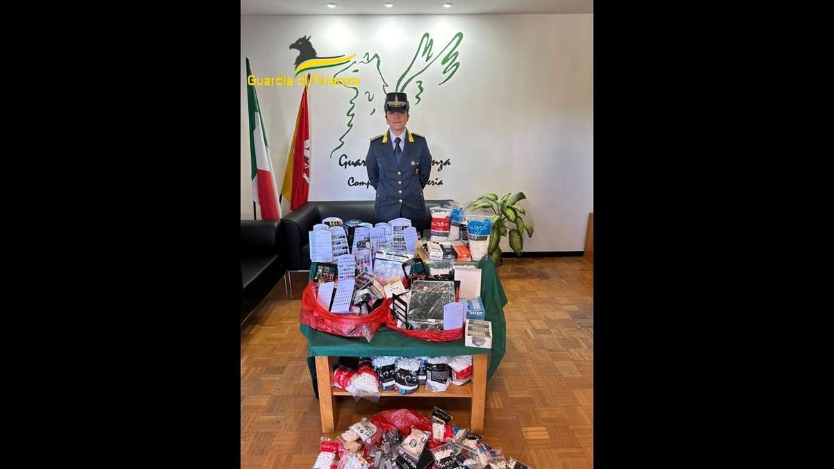 Palermo, sequestrati oltre 230mila accessori non conformi: assente marchio CE e altri standard di sicurezza