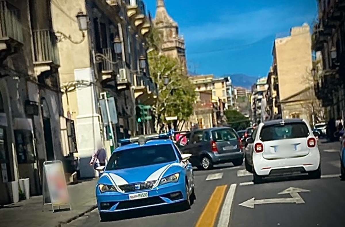 Catania, finge di essere carrozziere e truffa un’anziana: sottratti oltre 6mila euro