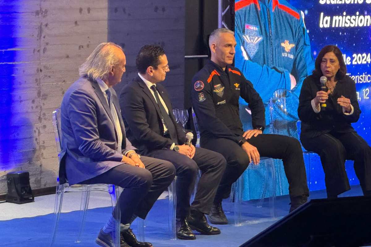 Catania, l’ASI e l’importanza dell’attività spaziale. Villadei agli studenti: “Lo spazio è ricerca e innovazione”