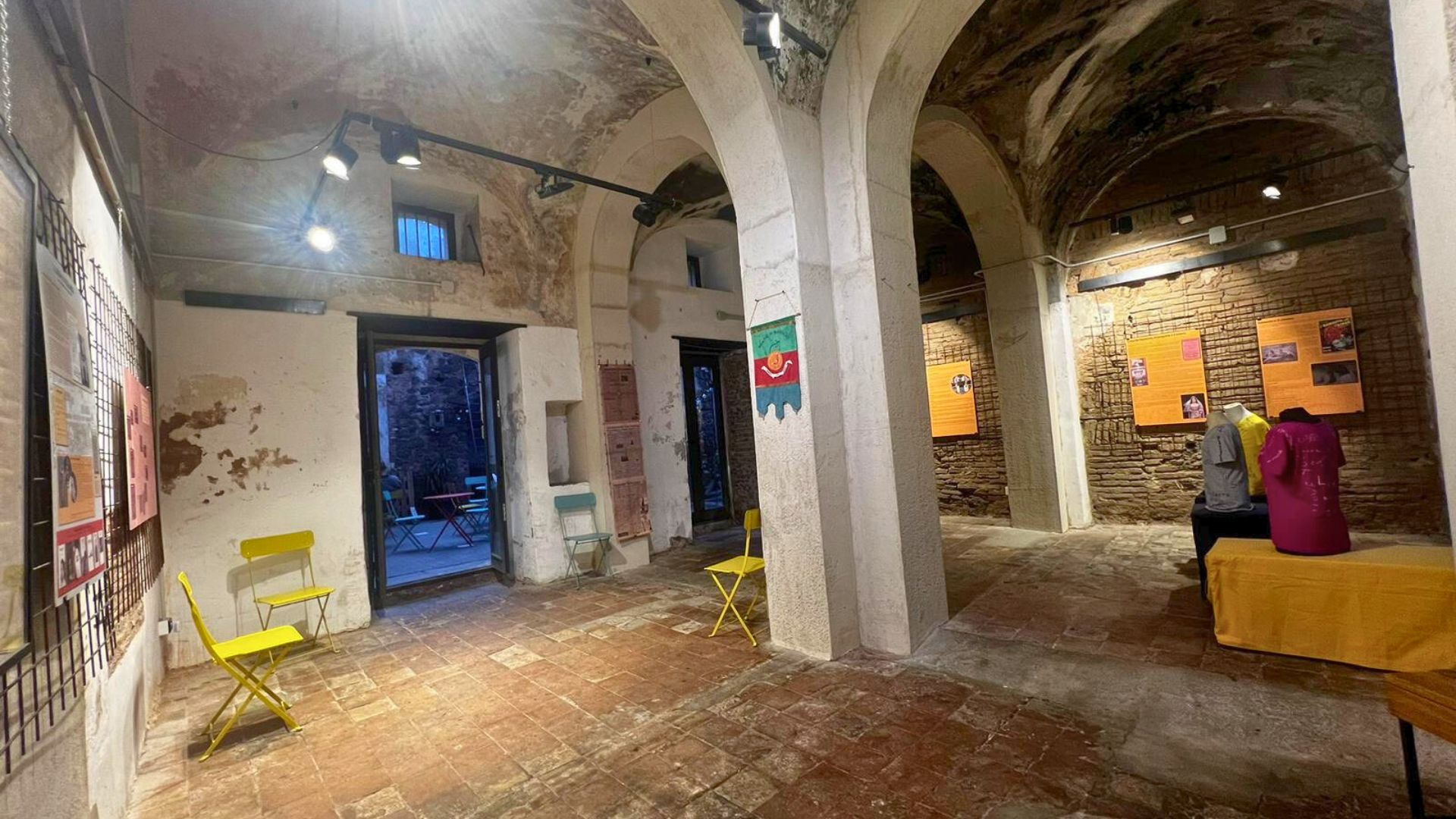 Viaggio a San Berillo, dove tra case “dimenticate” si coltivano le speranze di integrazione e riscatto