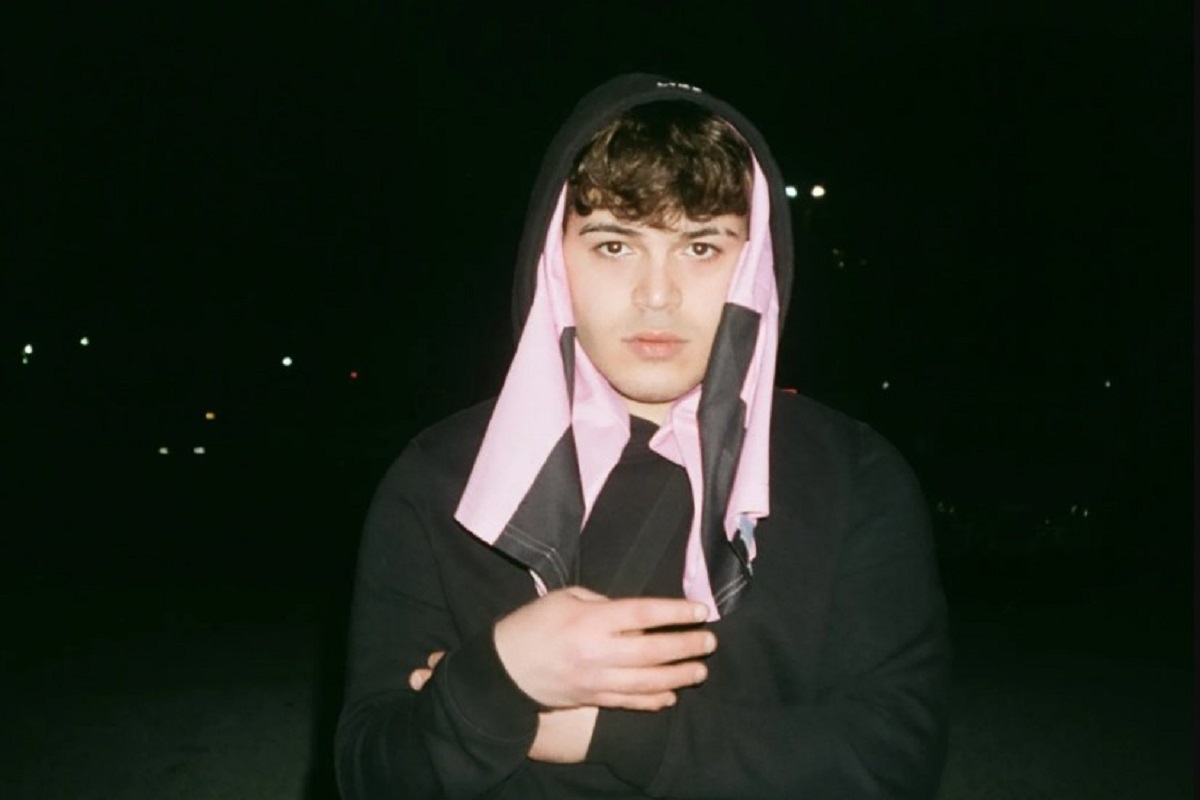 Il rapper palermitano 3tr3 torna con il nuovo singolo “Elicotteri in Aria”