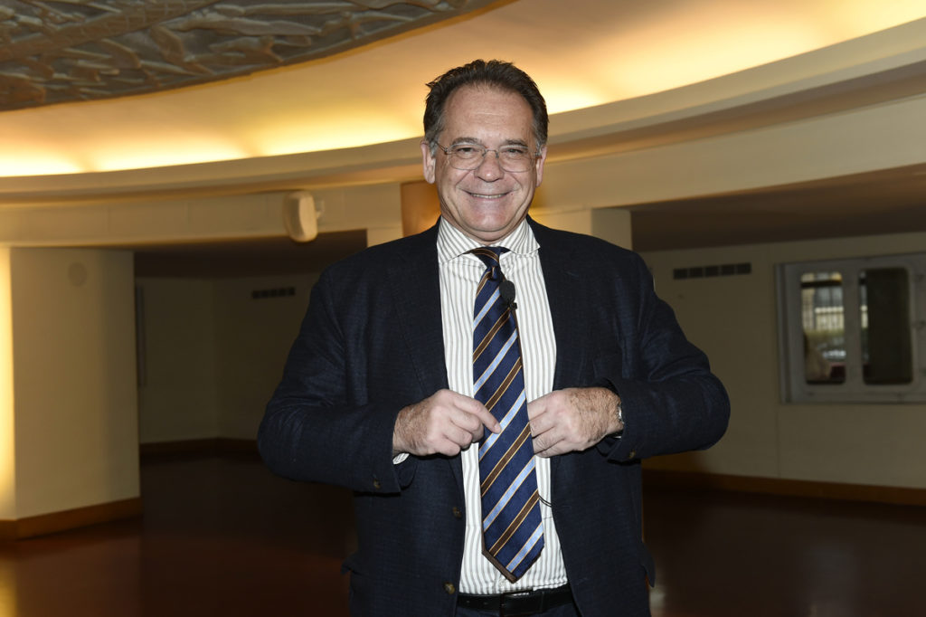 La rivelazione di Cecchi Paone: “A letto con una donna? Io e mio marito ci pensiamo”