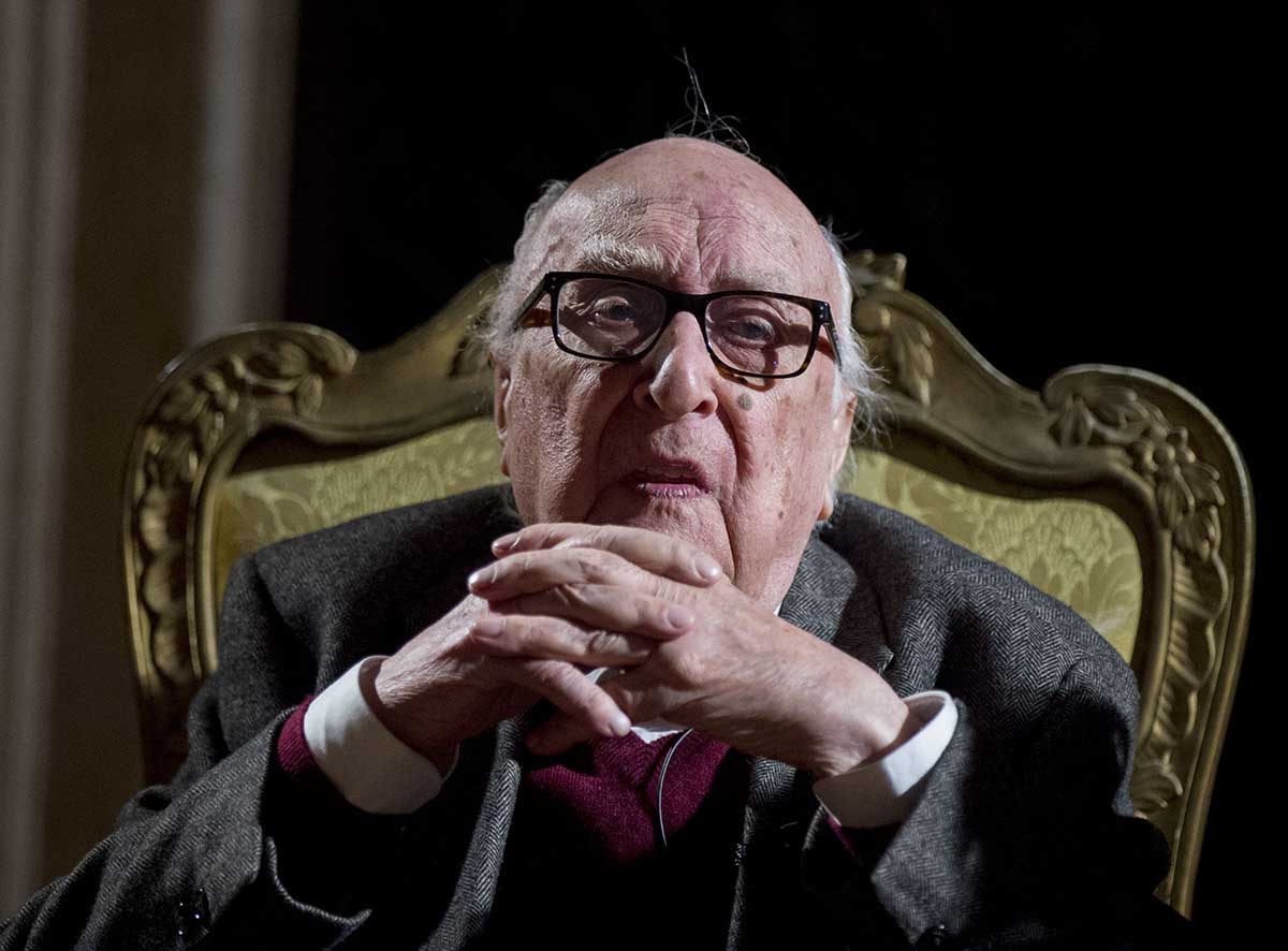 Saloni (dei libri) pieni e librerie semivuote. Il paradosso italiano e il “caso” Camilleri