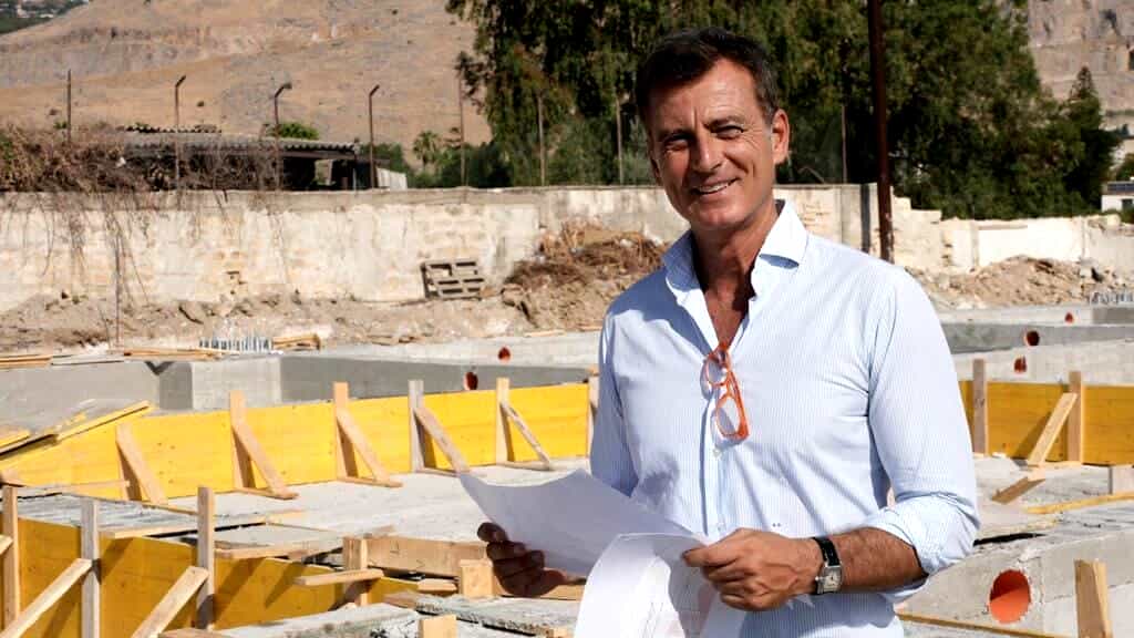 Funerali di Angelo Onorato: dolore a Palermo mentre il mistero della morte rimane irrisolto