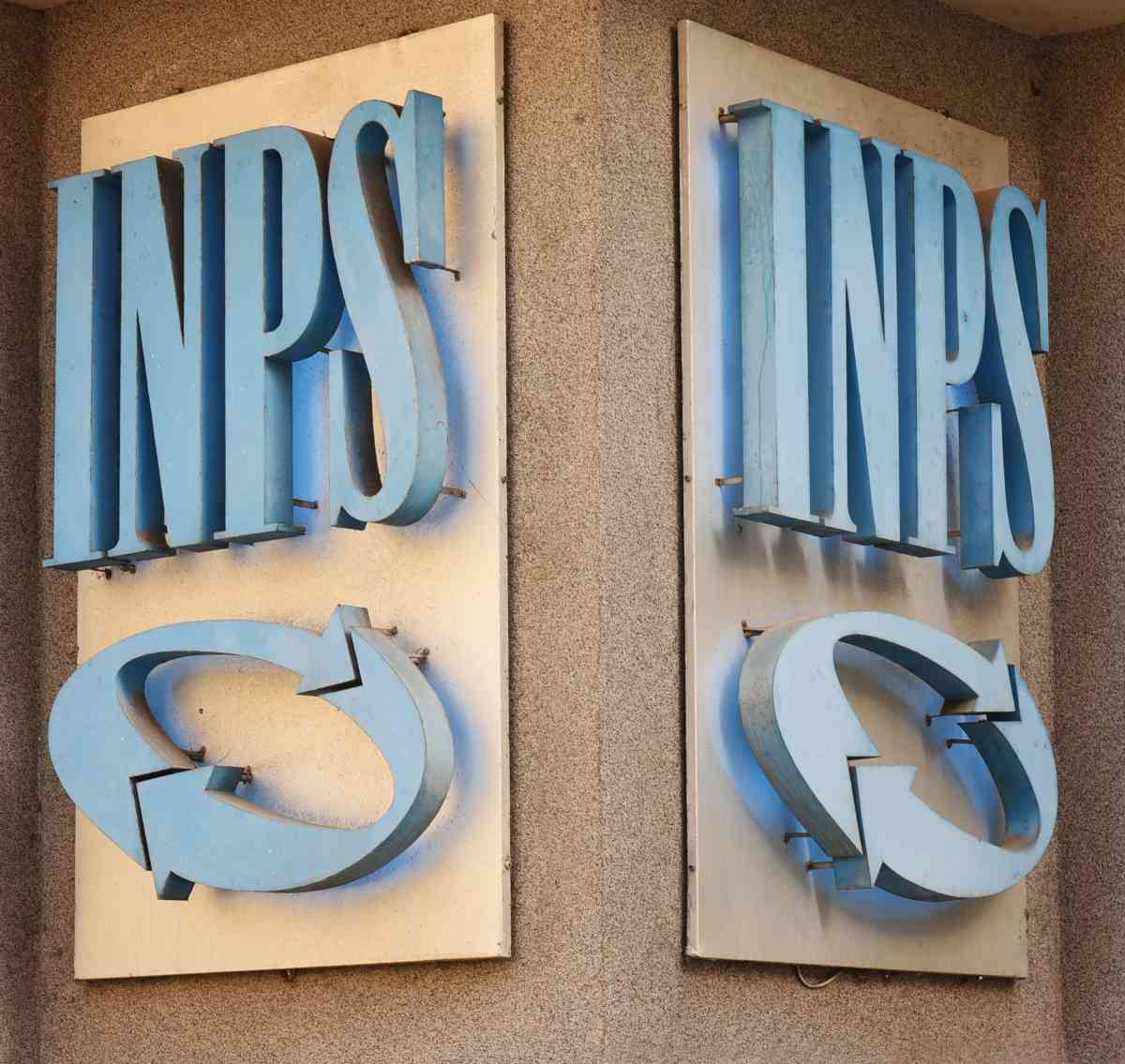 Assegno di inclusione, i soldi arrivano in settimana: ecco le date del pagamento e dei controlli