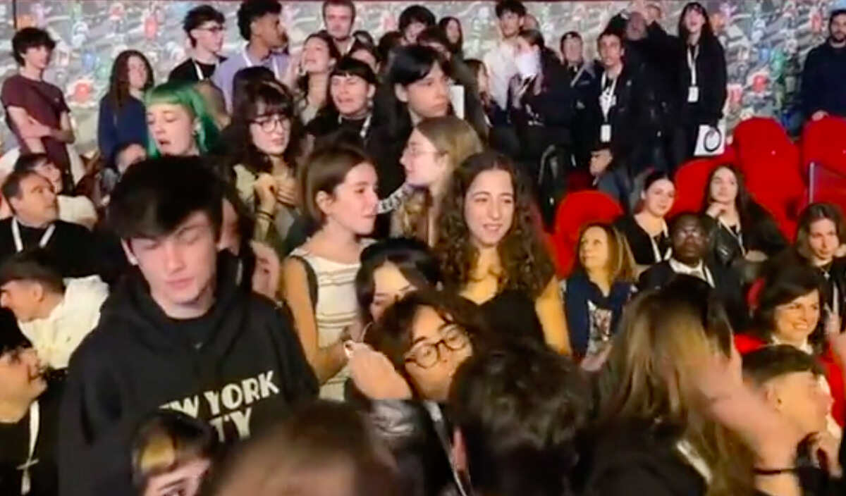 VIDEO | Forti contestazioni alla ministra Eugenia Roccella agli Stati Generali della Natalità