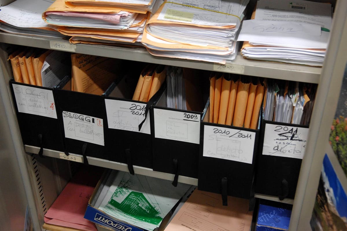 Archivi regionali “scoppiano” di documenti cartacei: in Sicilia la digitalizzazione è una chimera