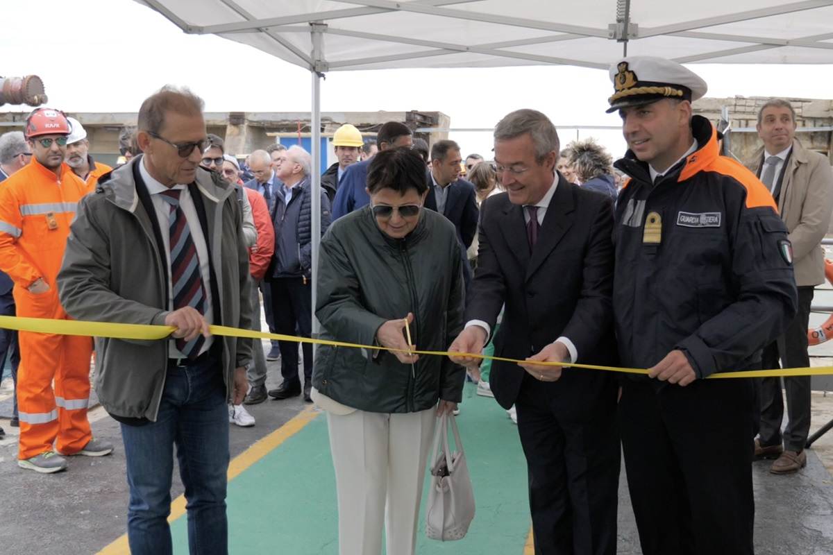 Gela, tre nuovi accosti alla diga foranea
