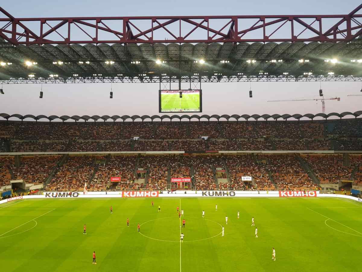 Uragano Milan sul Cagliari: i rossoneri vincono 5-1 con super Leao e Pulisic