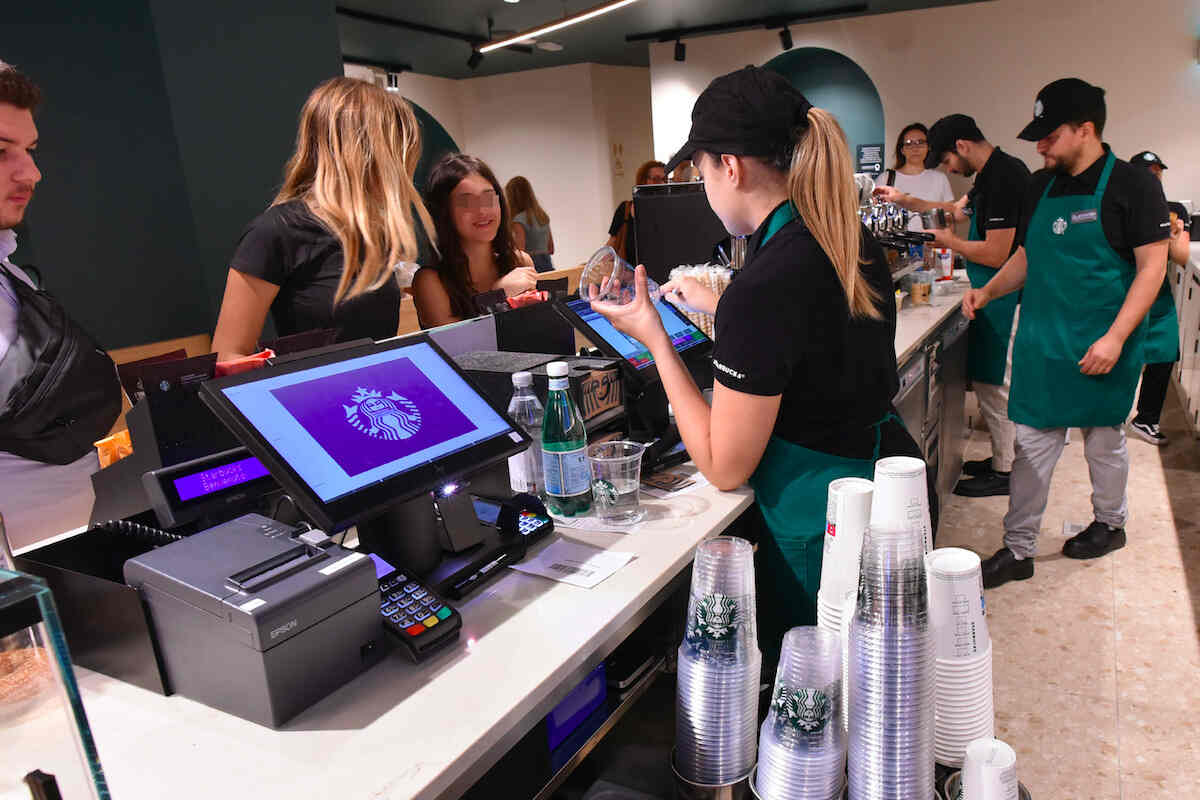 Starbucks Italia alla ricerca di nuovo personale: come presentare la candidatura