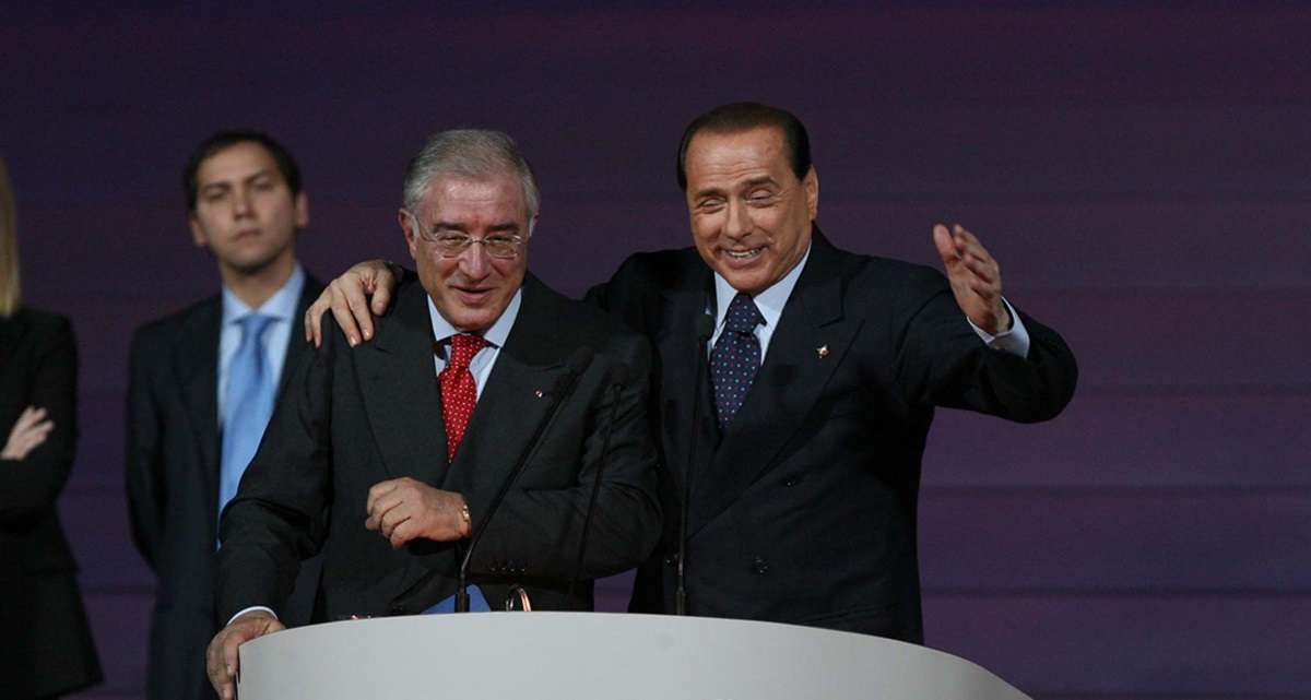 Dell’Utri, i pm di Firenze chiudono le indagini: “Il denaro di Berlusconi per assicurarsi l’impunità”