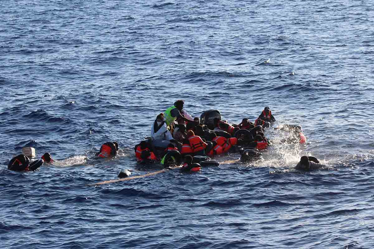 Naufraga barcone, morte 17 persone