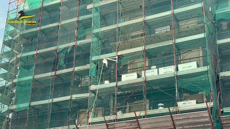 VIDEO | Ristorante, spa e albergo di lusso a spese dello Stato: sequestrati 13 milioni di euro a Siracusa