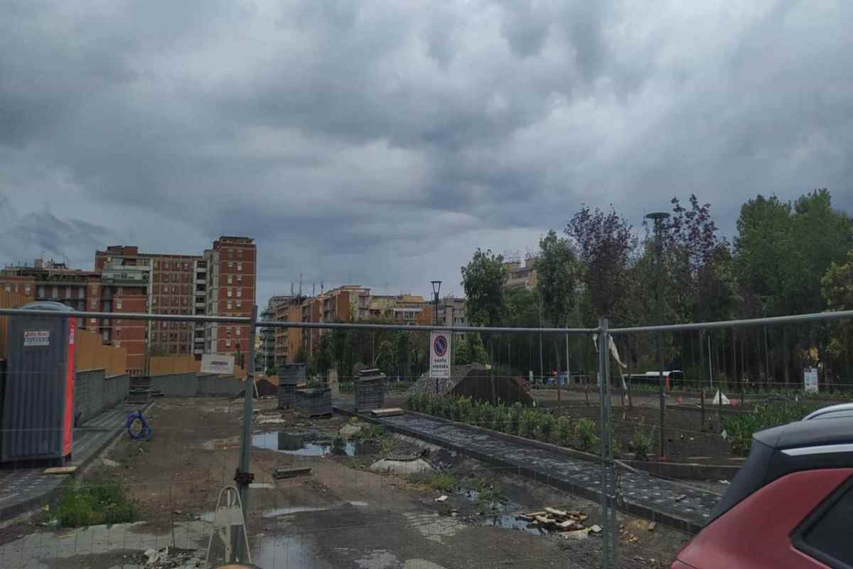 FOTO E VIDEO | Catania, lavori per il nuovo piazzale Sanzio. Parisi: “Entro tre mesi la parte edile”