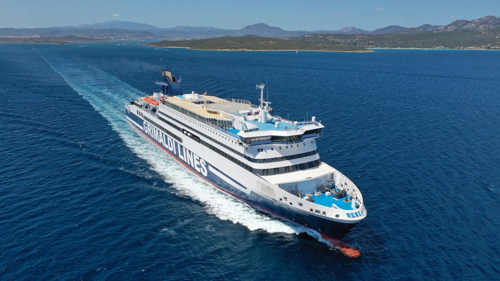 Il piacere di scoprire posti sempre nuovi e la comodità di farlo viaggiando in mare