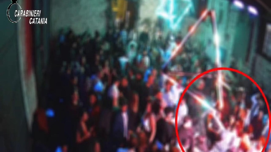 VIDEO | Seminavano terrore e violenza nel cuore della movida catanese: arrestati 6 giovanissimi – I NOMI