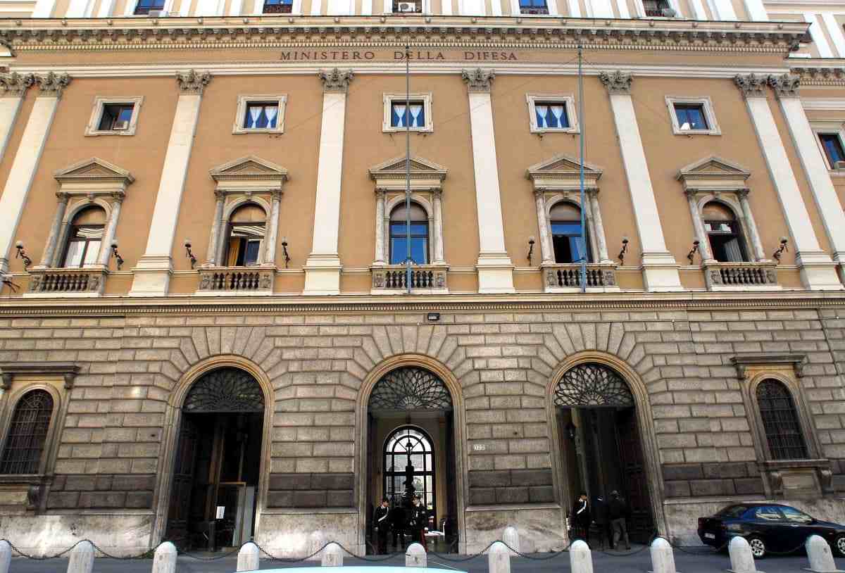 GUIDA | Come lavorare al Ministero della Difesa: requisiti, concorsi e opportunità di carriera