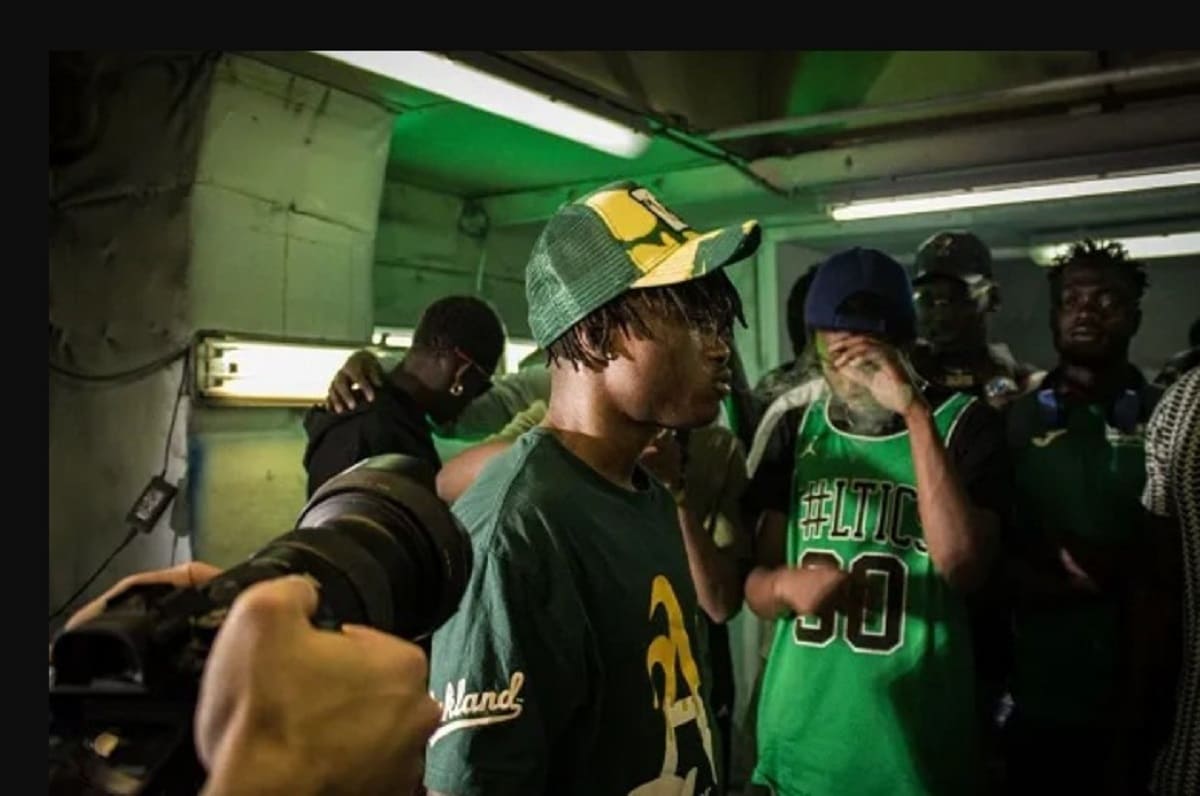 La voce del ghetto e l’importanza di tacere: “Me no cha” è il nuovo singolo di Mos GhettoBaby