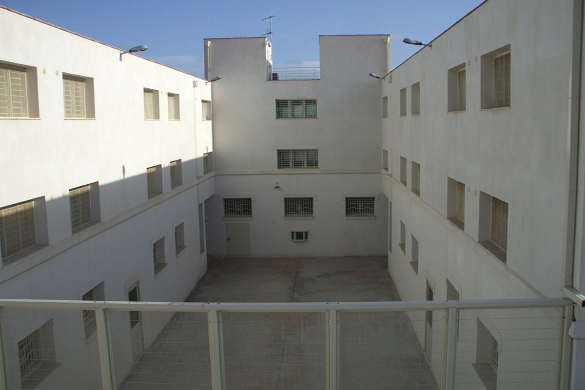 Favignana, trovato morto in un bosco agente del carcere