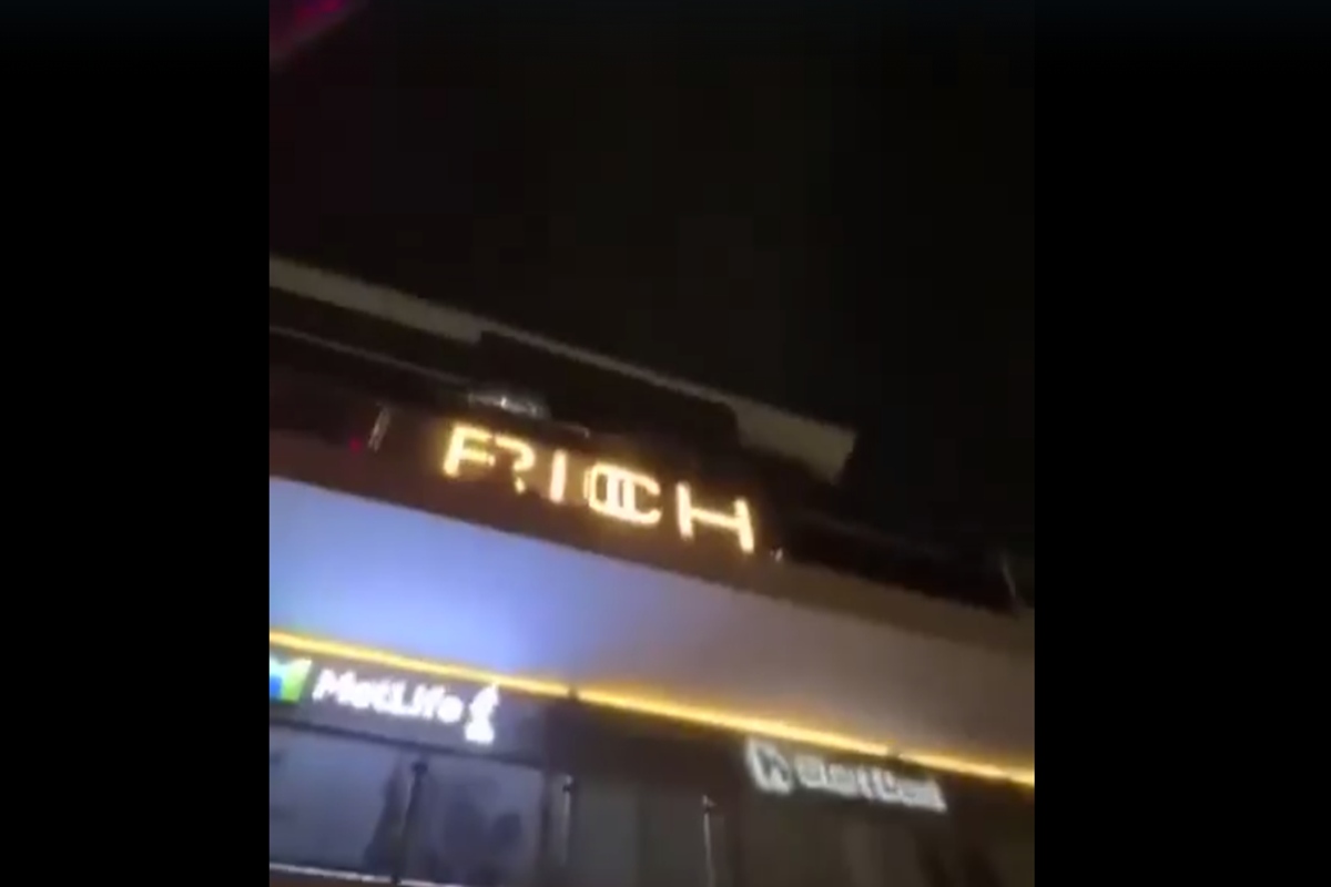 Crolla balaustra di vetro di una discoteca al terzo piano: decessi e feriti