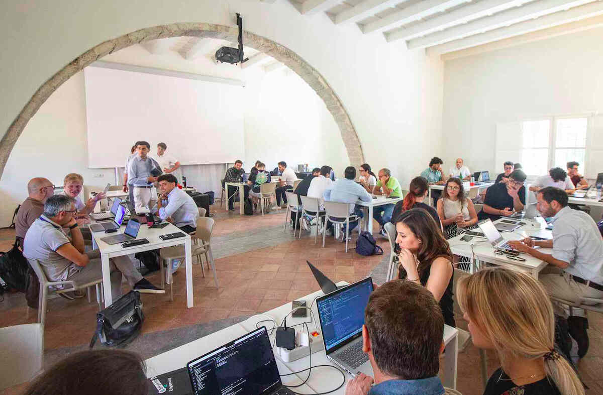 Formazione per docenti a Palermo, l’iniziativa di Amazon Web Services