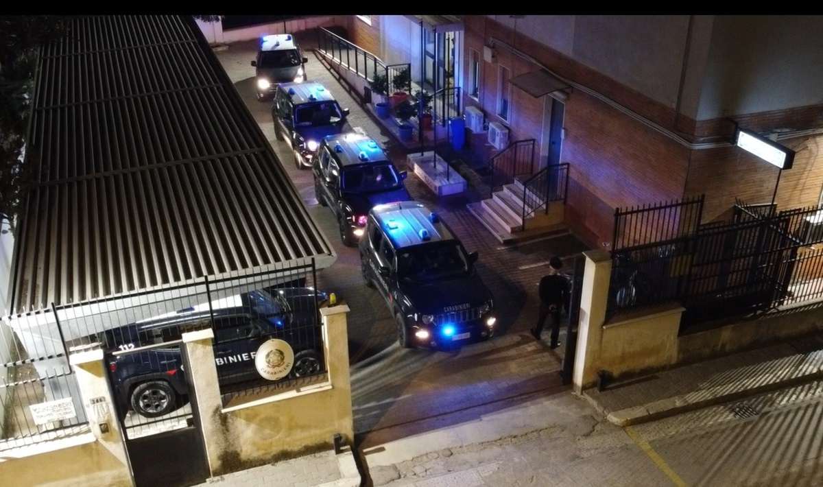 Belmonte Mezzagno, ladro seriale rapina per due volte la stessa farmacia: arrestato