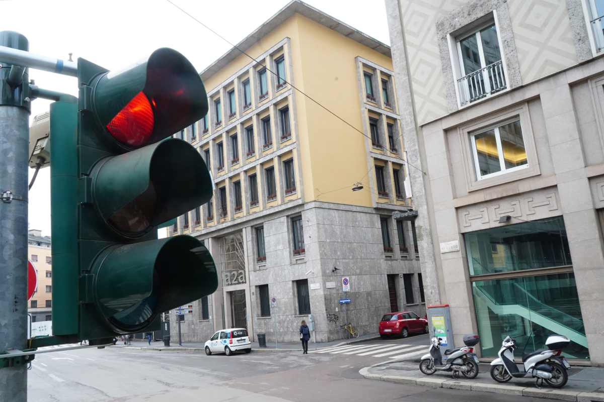 Semafori T-Exspeed a Catania, arriva la data ufficiale: ecco dove e quando saranno attivati Semafori T-Exspeed a Catania, arriva la data ufficiale: ecco dove e quando saranno attivati