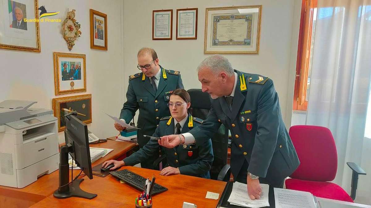 Palagonia, truffa bonus cultura per noto imprenditore: sequestrati circa 400mila euro