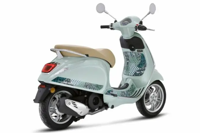 Vespa Primavera Batik, Piaggio celebra l’incontro con la cultura indonesiana