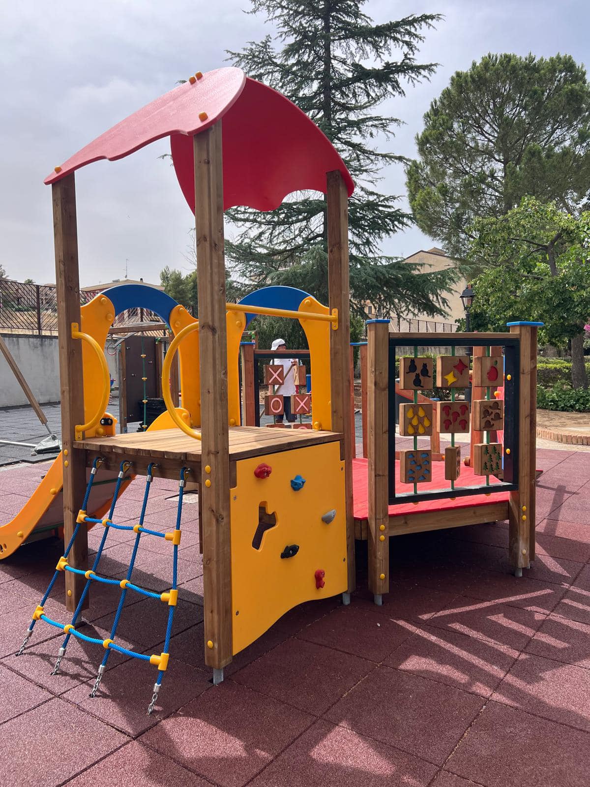 Pietraperzia, riapre i battenti la villa comunale