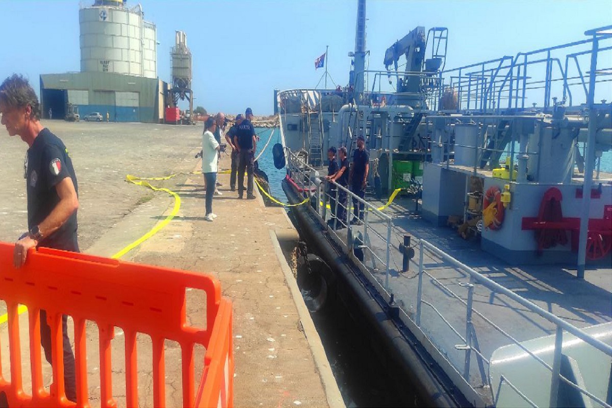 VIDEO | La lotta alla crisi idrica in Sicilia, continua: la nave cisterna Ticino arriva a Licata