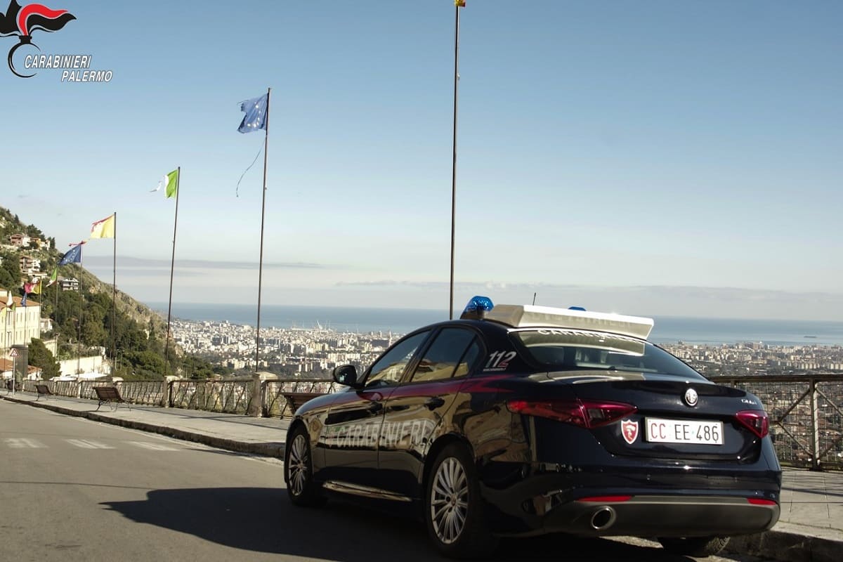 La truffa milionaria del Caf, documenti falsi per ottenere il RdC a 200 euro: 2 arresti a Monreale