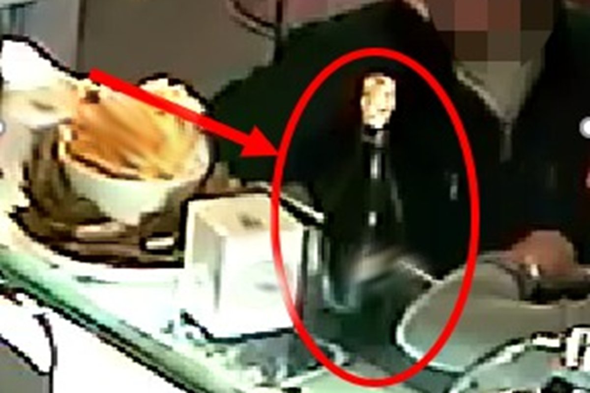 Catania, trova carte di credito e festeggia spendendo i soldi