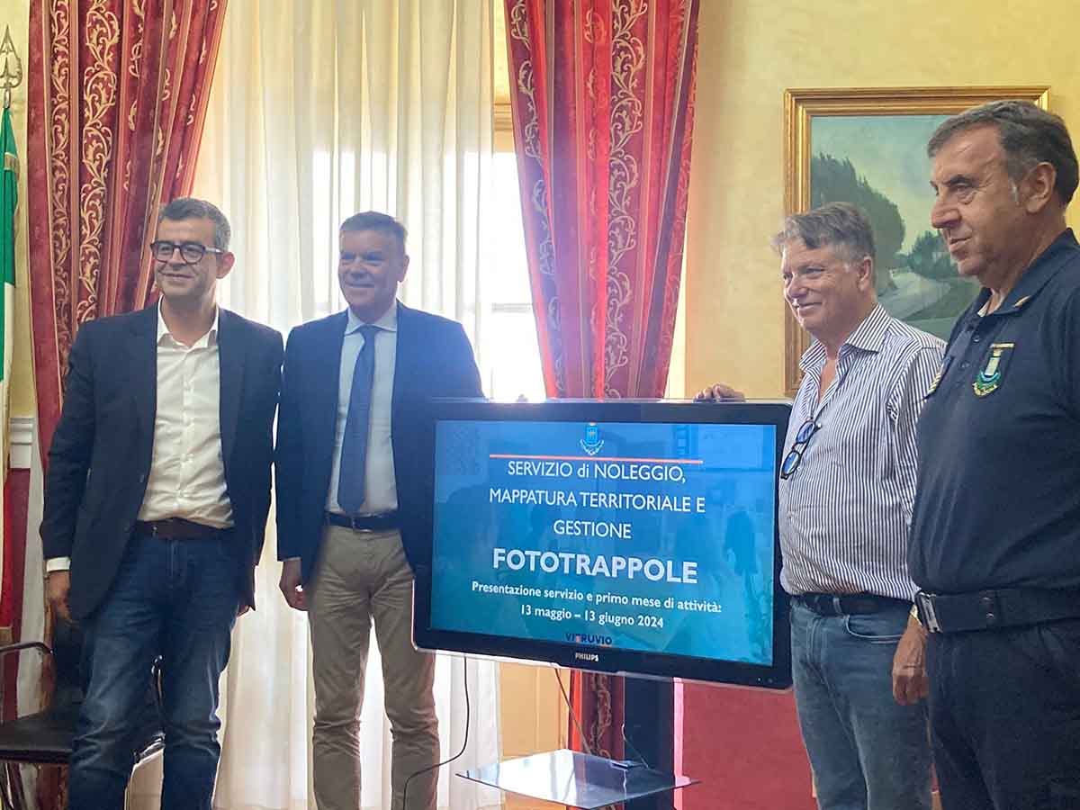 Ad Agrigento trappole fotografiche per chi abbandona i rifiuti