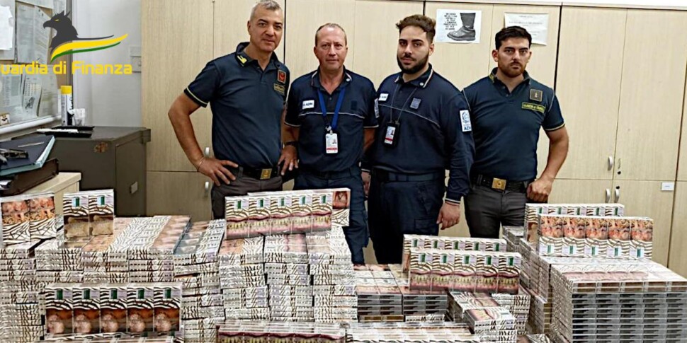 Contrabbando di sigarette, scoperto a Catania flusso dalla Grecia: fermati 4 corrieri bielorussi